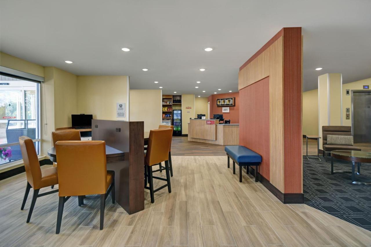 Towneplace Suites By Marriott Grand Rapids Wyoming Bagian luar foto